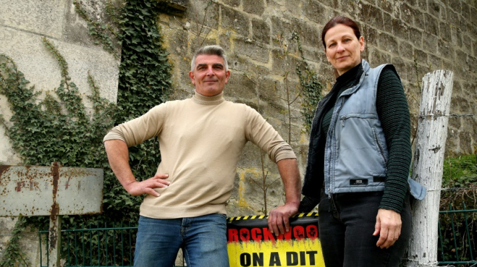 Arnaud Svrcek, maire et agriculteur dress&eacute; contre le g&eacute;ant Rockwool
