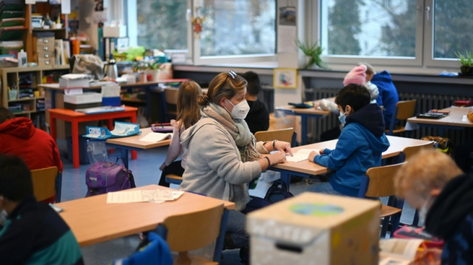 DGB und Arbeitgeber fordern vor Gipfel deutlich h&ouml;here Investitionen in Bildung