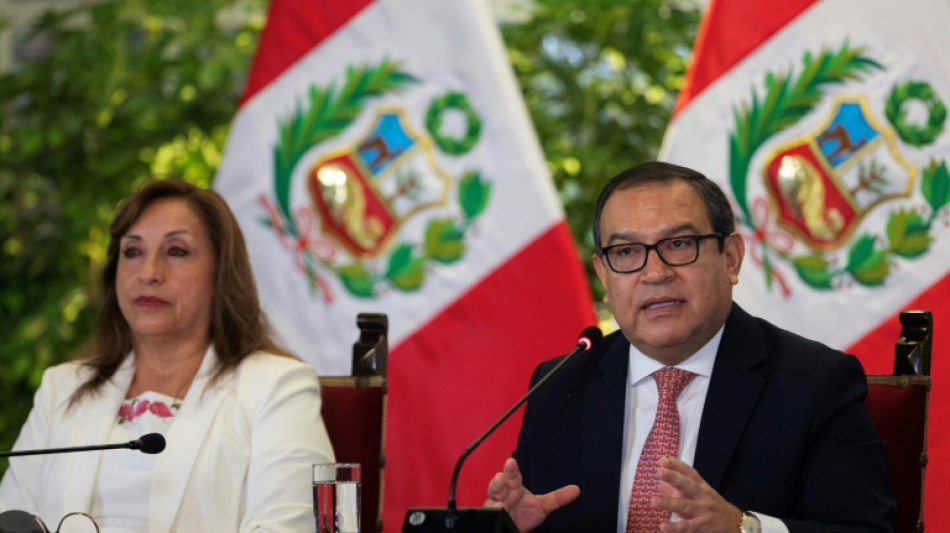Premi&ecirc; do Peru deixa o cargo em meio a esc&acirc;ndalo por suposto tr&aacute;fico de influ&ecirc;ncias