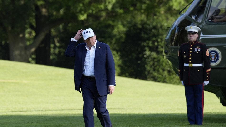 Trump pubblica lettera a Giappone e Corea del Sud, dazi al 25%