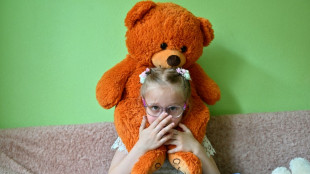 &Oacute;rf&atilde;os da guerra na Ucr&acirc;nia s&atilde;o resgatados por seus parentes