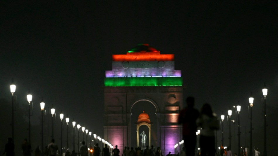 India suspender&aacute; los env&iacute;os postales a Estados Unidos por confusi&oacute;n arancelaria