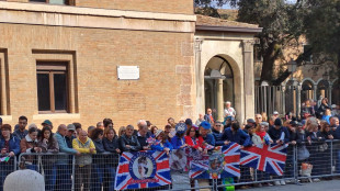 Carlo III e Camilla a Ravenna salutano cittadini e turisti