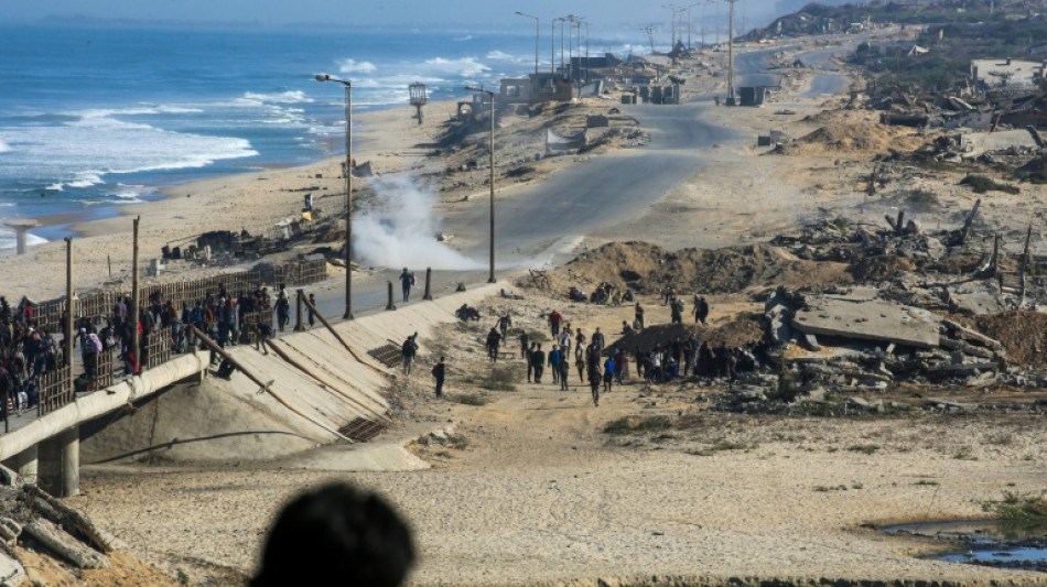 Israel encerra ofensiva em Gaza e palestinos come&ccedil;am a voltar para casa