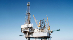 Il Brent scivola sotto i 60 dollari per la prima volta da maggio