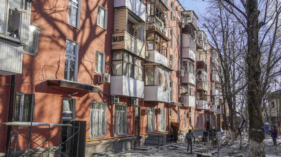 Mosca, nella notte abbattuti 33 droni ucraini sulla Russia