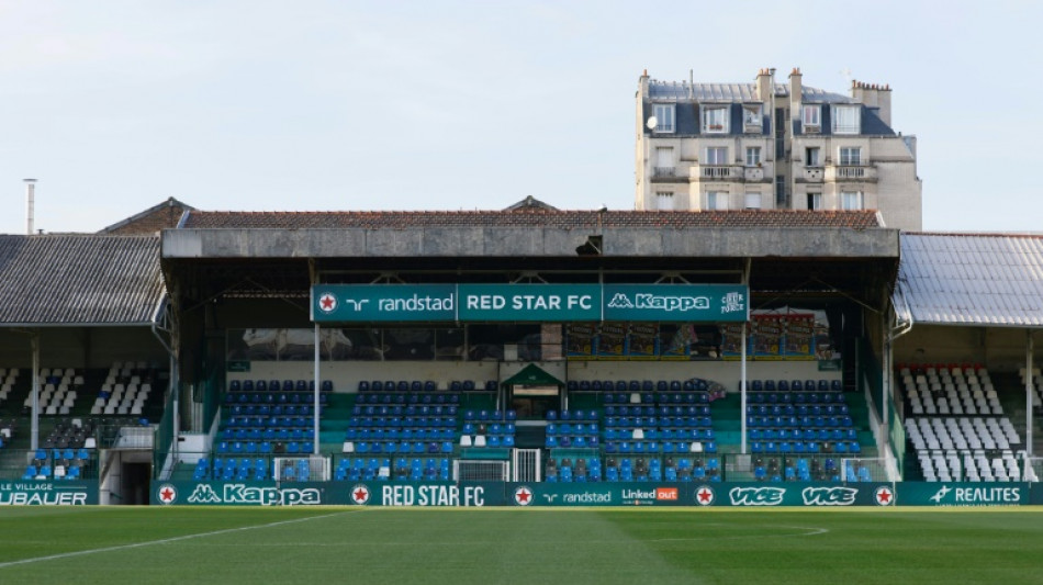 "Impuissants", les supporters du Red Star n'ont pu emp&ecirc;cher la vente de leur club 