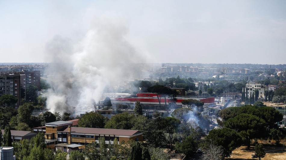 Il Papa, prego per le persone coinvolte in esplosione a Roma