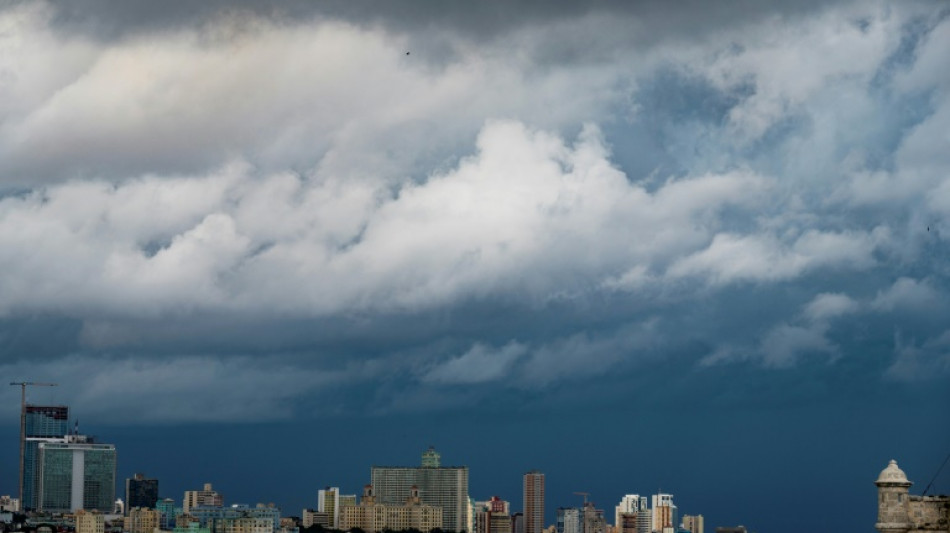 La tormenta tropical Idalia se convierte en hurac&aacute;n al acercarse a Florida 
