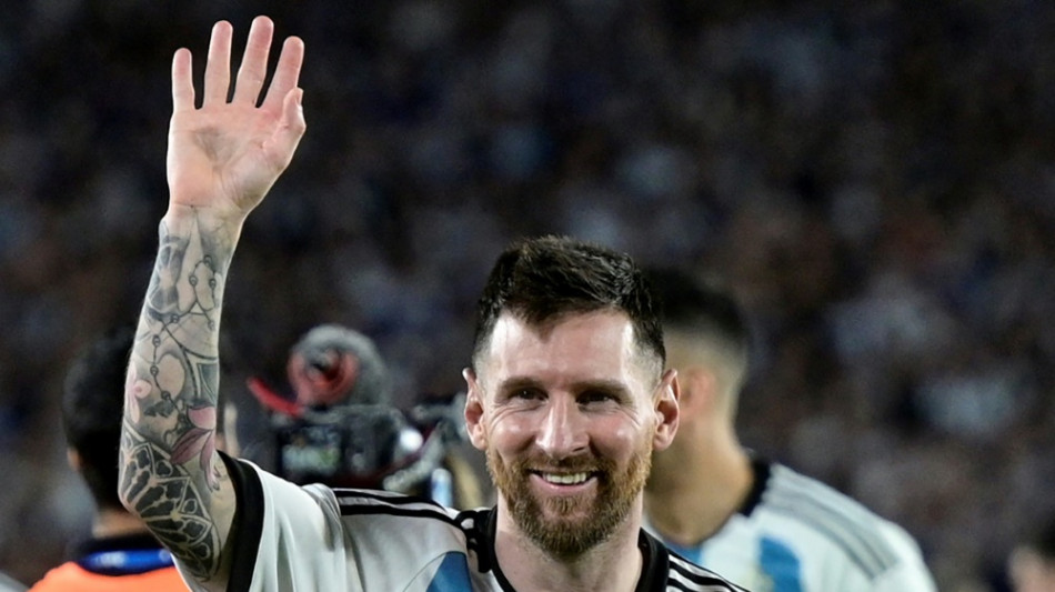 Messi kr&ouml;nt Argentiniens Weltmeister-Party mit 800. Treffer