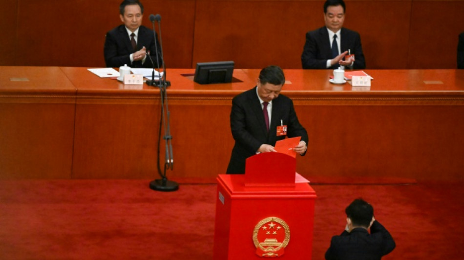 Chinas Volkskongress best&auml;tigt historische dritte Amtszeit f&uuml;r Pr&auml;sident Xi 