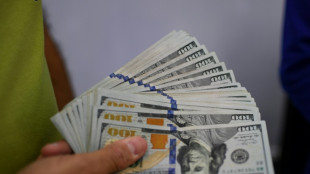 Un iran&iacute; encuentra oro en tacho de basura y se lo devuelve a su due&ntilde;o