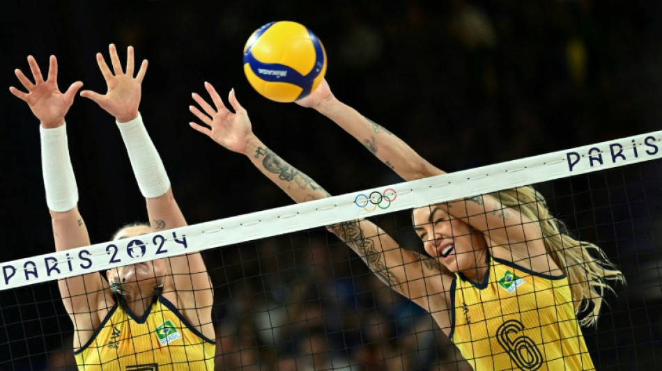 Com sede de revanche, Brasil enfrenta Rep&uacute;blica Dominicana nas quartas do v&ocirc;lei feminino em Paris
