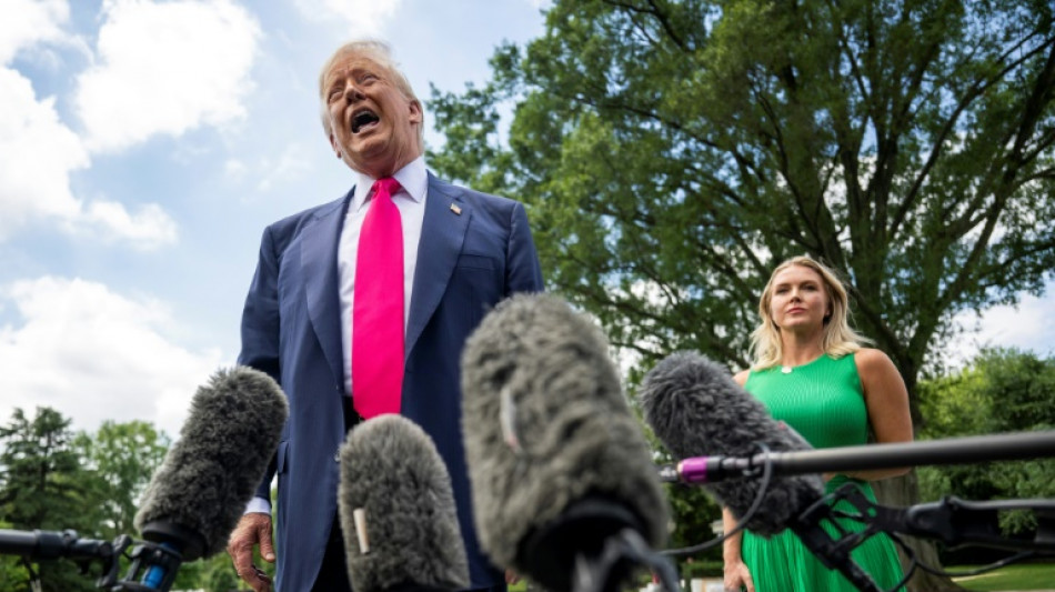 Trump diz que informações 'críveis' sobre Epstein deveriam ser divulgadas