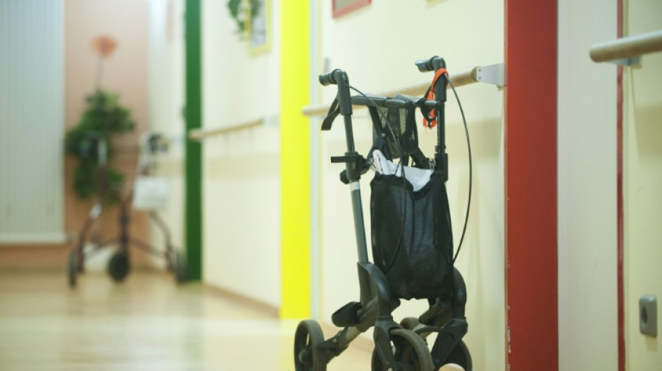 Treffen von Bund-Länder-Kommission: Verbände fordern grundlegende Pflegereform