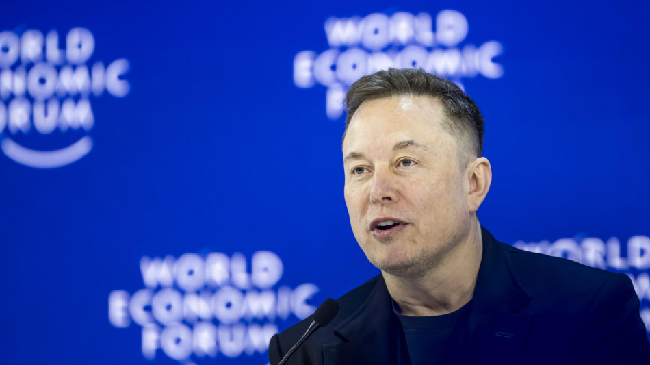 SpaceX punta alla creazione di un insediamento sulla Luna