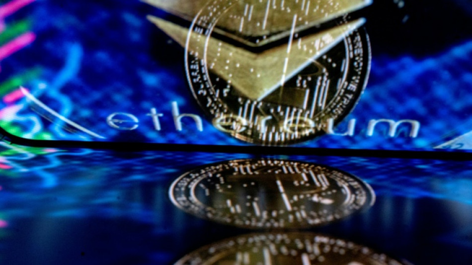 Parlamento Europeu adota regulamenta&ccedil;&atilde;o para o mercado de criptomoedas