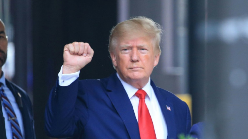 Perquisition chez Trump: des documents top secrets et sur le "pr&eacute;sident de la France" saisis