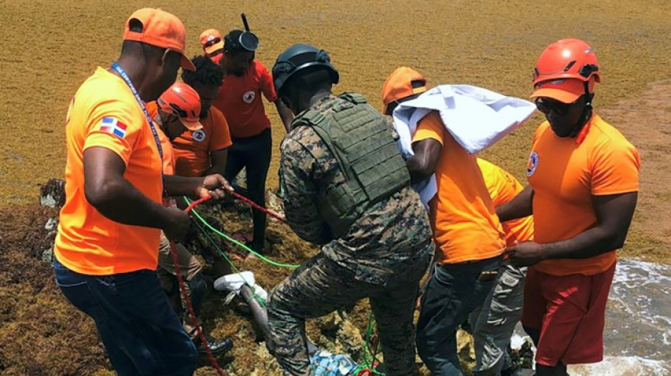 Segue a busca por desaparecidos em naufrágio na República Dominicana