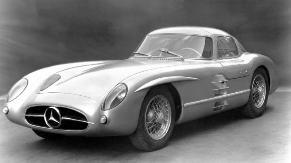 Vintage Mercedes fetches record &euro;135 mn at auction