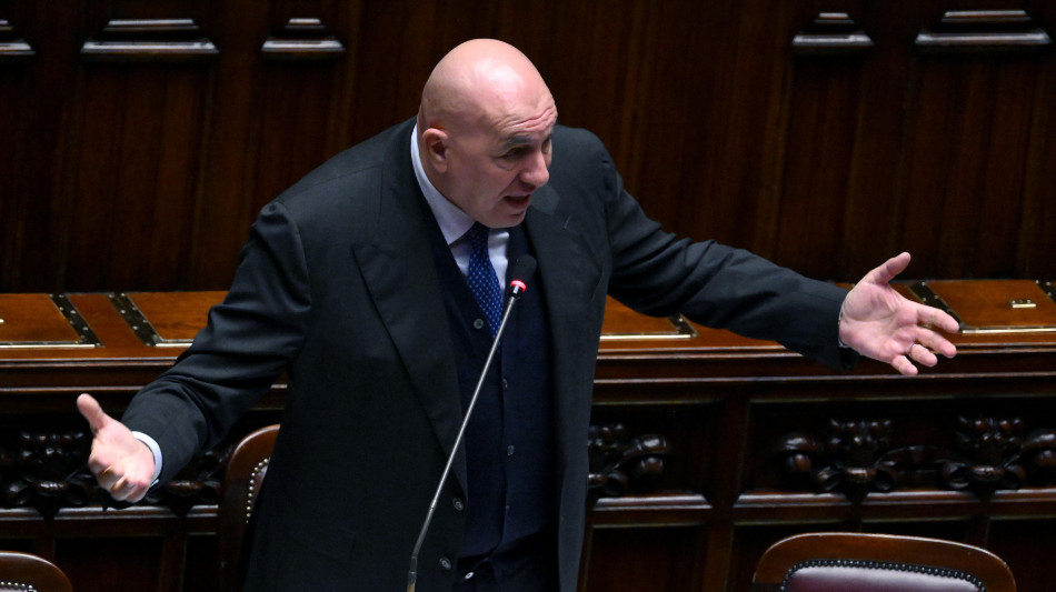 Truffa a nome di Crosetto, pronta la denuncia del ministro