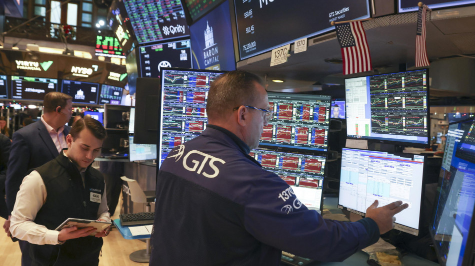 Wall Street procede negativa. Dj -0,27%, Nasdaq -0,07%