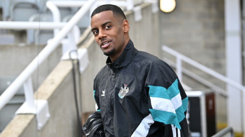 Liverpool sign Newcastle striker Isak in British record deal