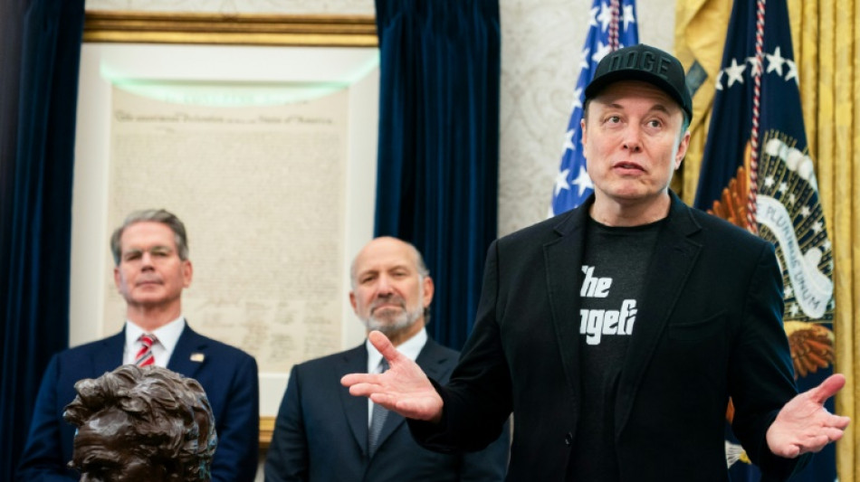 Trump califica de "ridículo" que su exaliado Musk creara un partido político en EEUU