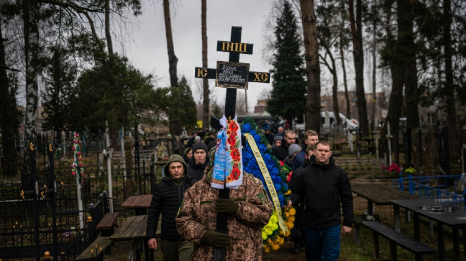 Un a&ntilde;o despu&eacute;s, los reporteros extranjeros aguantan en el frente ucraniano