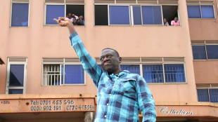 Opositor hist&oacute;rico de Uganda fue detenido y  deber&aacute; comparecer ante un tribunal militar