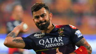 Kohli, Du Plessis power Bangalore to eight-wicket IPL win over Mumbai