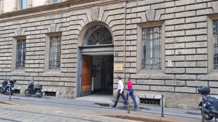 Consob, occhio a rischi nascosti di comunicazione finanziaria sui social