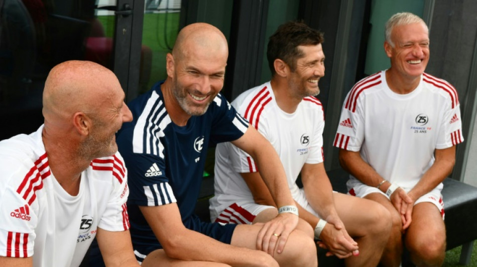 Zidane re&uacute;ne a los 'Bleus' de 1998 veinticinco a&ntilde;os despu&eacute;s
