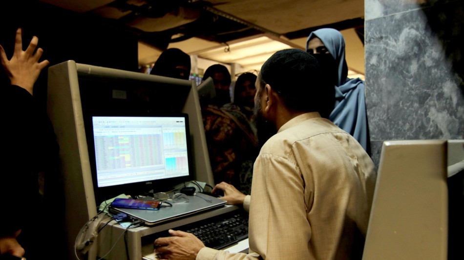 Borsa: Asia in rosso, prevalgono i riposizionamenti, Tokyo -1,75%