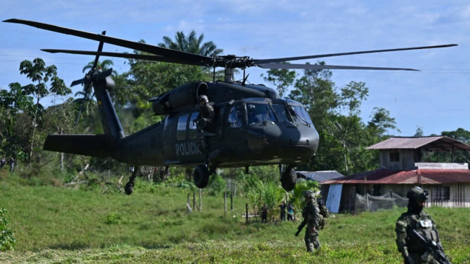 El ej&eacute;rcito colombiano rescata a 27 de los 72 militares retenidos en una zona controlada por guerrilleros