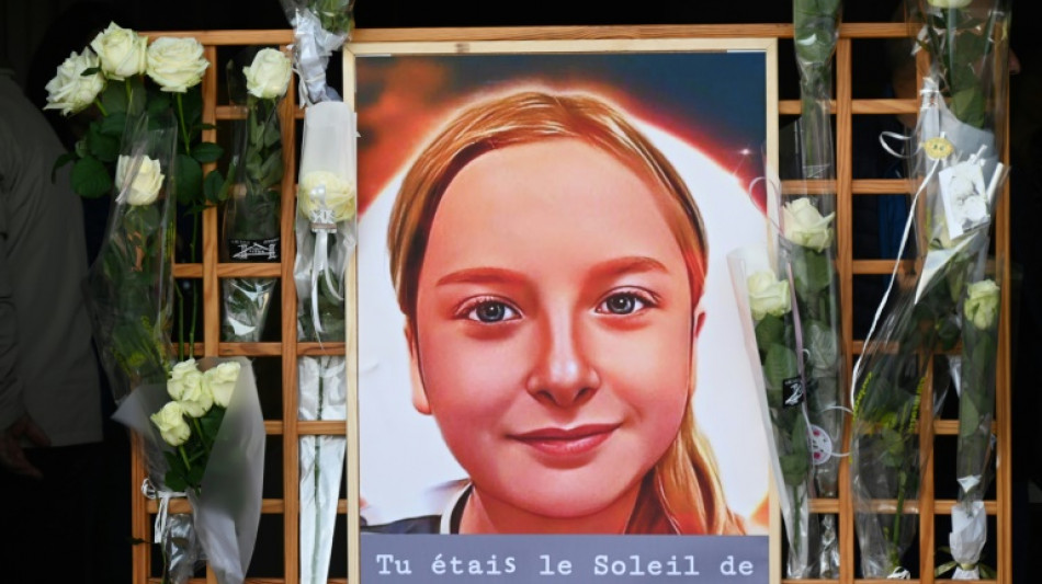 Des dizaines de personnes r&eacute;unies dans le Nord pour un dernier hommage &agrave; Lola