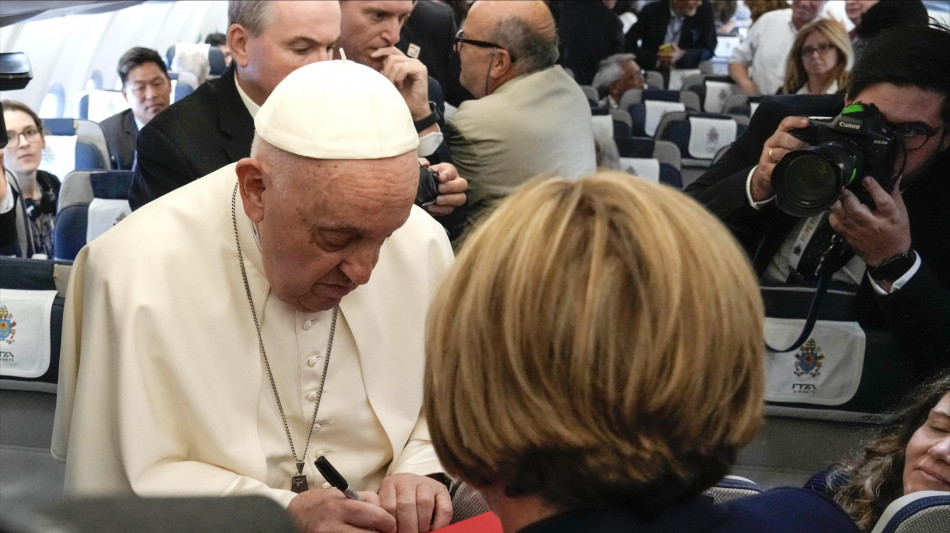 Papa Francesco &egrave; arrivato in Indonesia