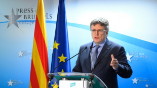El l&iacute;der independentista catal&aacute;n Puigdemont presiona a Pedro S&aacute;nchez