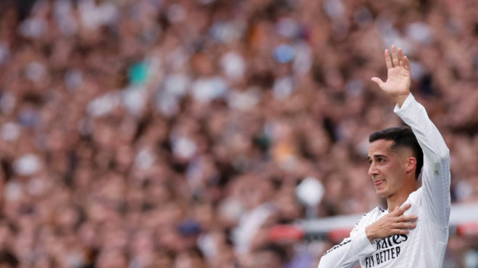 Real Madrid oficializa saída de Lucas Vázquez