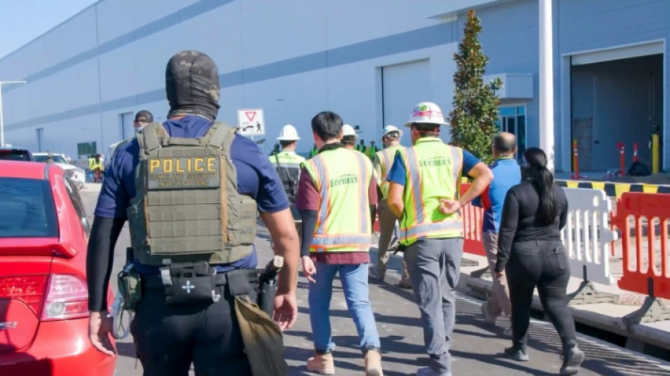 Trump adverte empresas estrangeiras ap&oacute;s deten&ccedil;&atilde;o de trabalhadores sul-coreanos