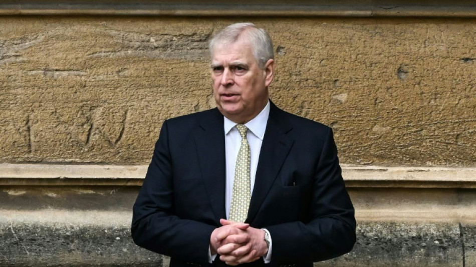 Pr&iacute;ncipe Andrew &eacute; envolvido em novo esc&acirc;ndalo por rela&ccedil;&atilde;o com suposto espi&atilde;o da China