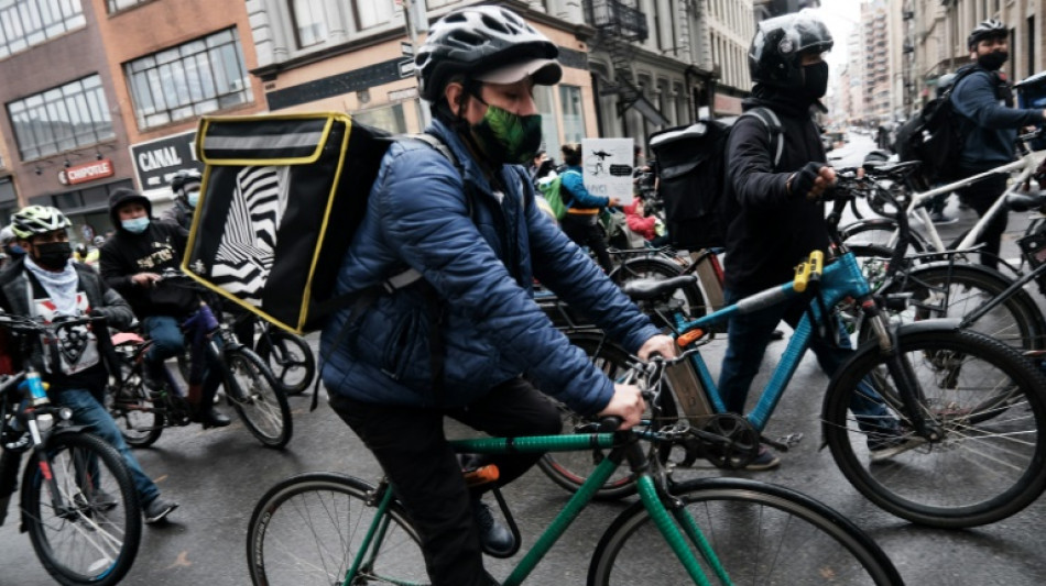 Vit&oacute;ria judicial para Nova York na busca por sal&aacute;rio m&iacute;nimo para entregadores de comida