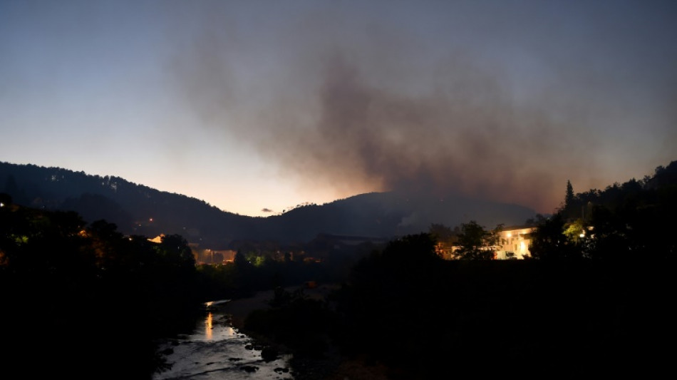 L'incendie des C&eacute;vennes contenu, d'autres d&eacute;parts de feu dans le Gard
