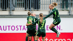 Siebter Saisonsieg: Wolfsburg bleibt an Bayern dran