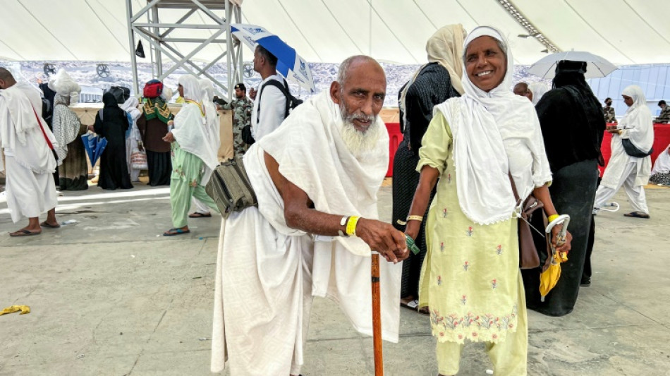 De retour &agrave; La Mecque, les plus &acirc;g&eacute;s d&eacute;fient l'&eacute;t&eacute; saoudien pour vivre leur r&ecirc;ve
