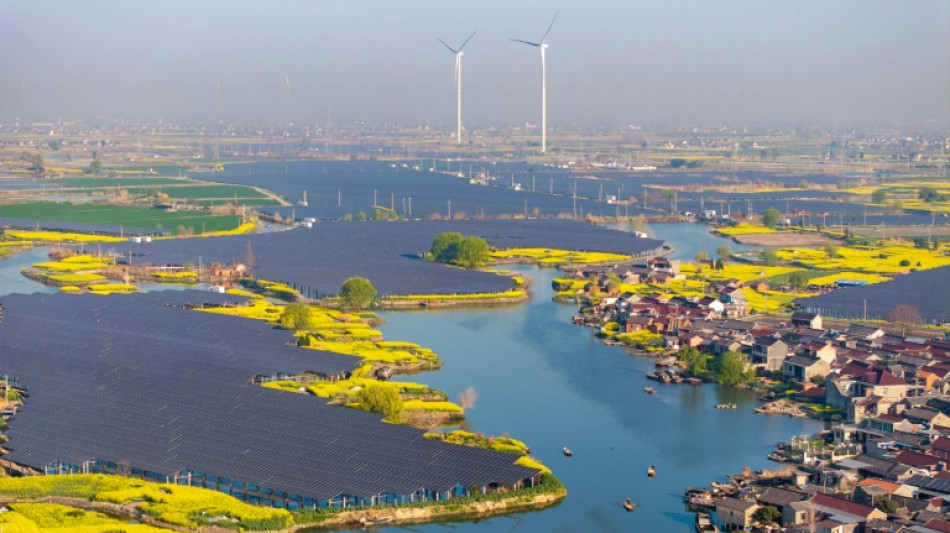 La Chine annonce que sa capacit&eacute; en &eacute;nergie &eacute;olienne et solaire d&eacute;passe pour la premi&egrave;re fois le thermique