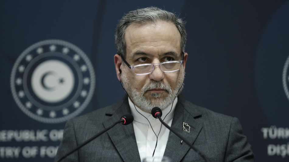 Teheran, 'ci difenderemo da richieste eccessive o avventurismo Usa'