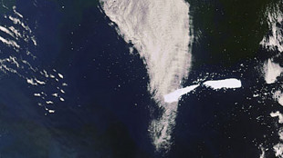 Il re degli iceberg ha perso la corona, si sta disintegrando