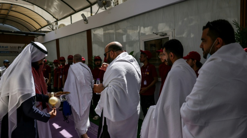 Las autoridades sauditas piden a los peregrinos que permanezcan en sus carpas por el calor