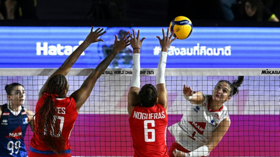 Volley: les Bleues réussissent leurs débuts au Mondial